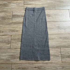 Uniqlo Small Gray Skirt